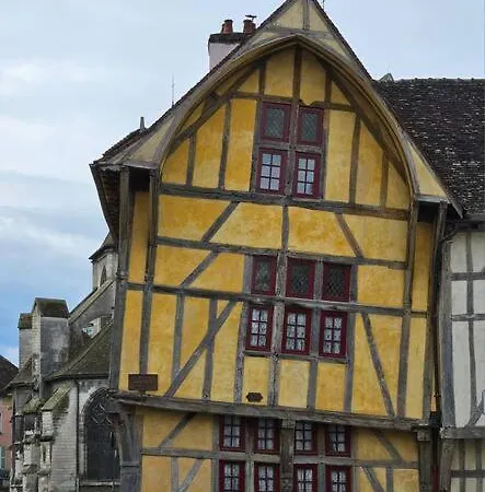 Parking Gratuit, Confort, Charme Et Tranquillite * Troyes