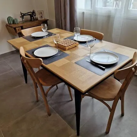 Parking Gratuit, Confort, Charme Et Tranquillite Troyes