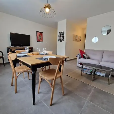 Parking Gratuit, Confort, Charme Et Tranquillite Apartment *